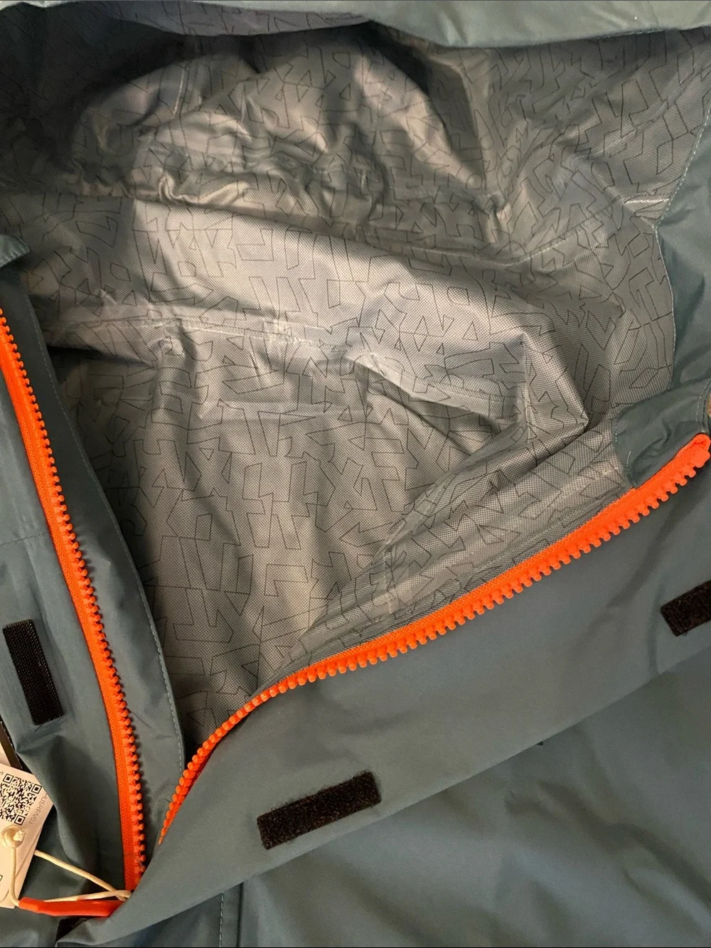 New Men’s Adidas TERREX XPLORIC 2.5L CLIMAPROOF ANORAK Medium